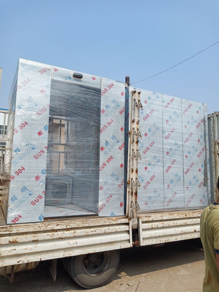 【哈爾濱風(fēng)淋室廠家】無塵車間安裝風(fēng)淋房的優(yōu)勢(shì)