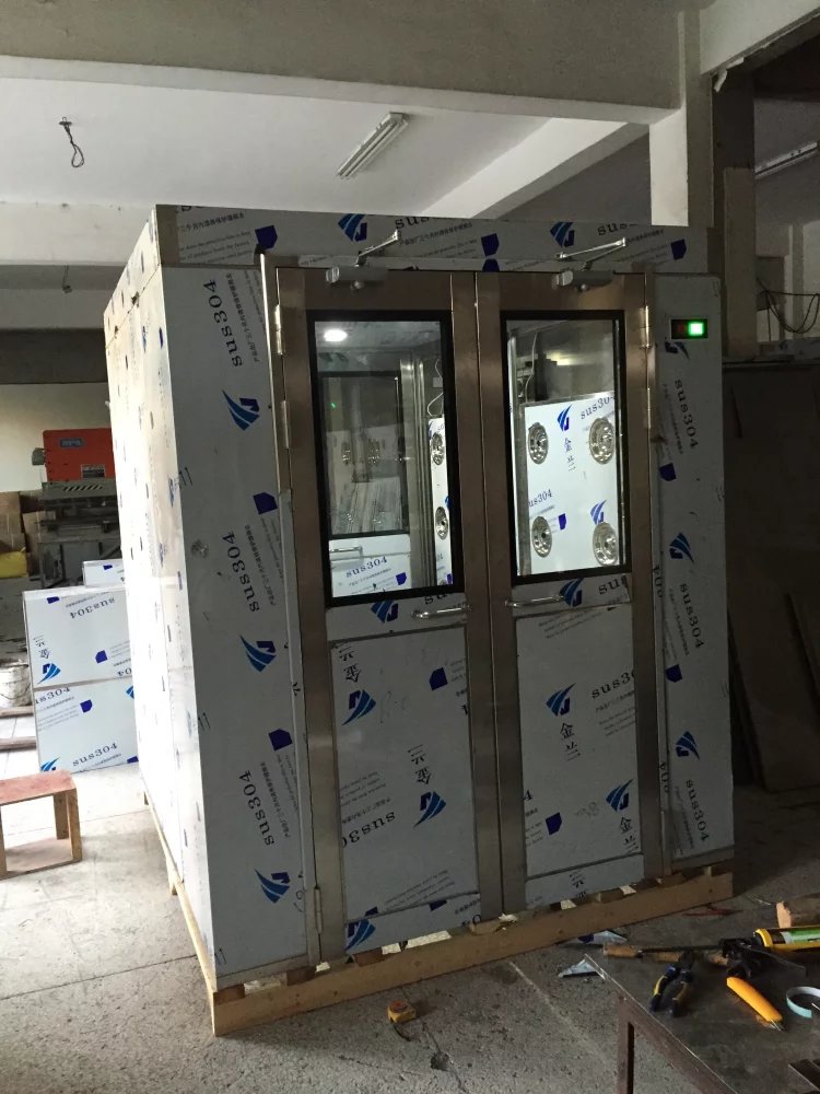 GMP風(fēng)淋房:食品廠中風(fēng)淋室發(fā)揮的作用原理及注意事項(xiàng)