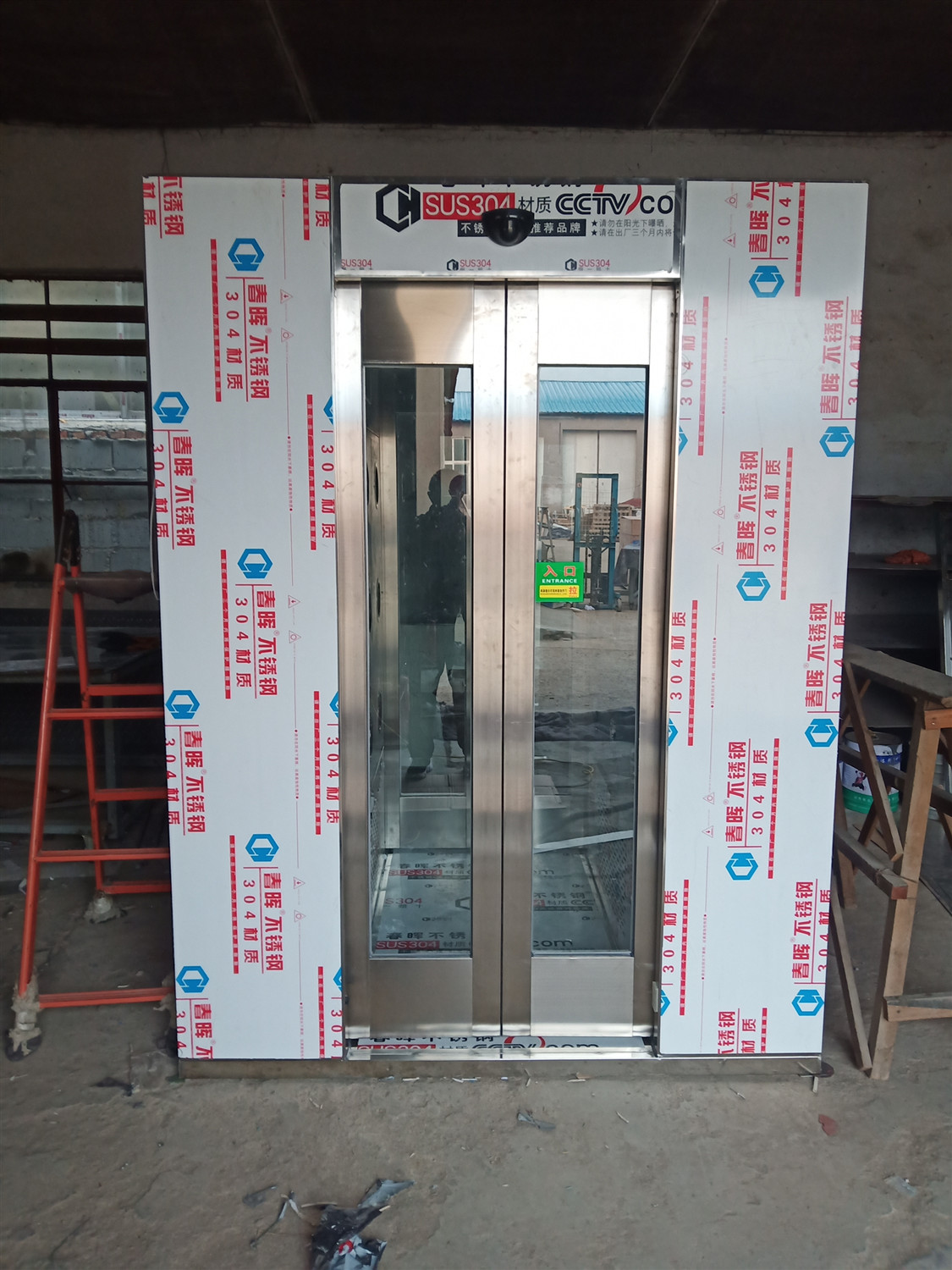 自動門風(fēng)淋室在日常使用要怎么維護(hù)和保養(yǎng)